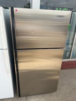 Kitchen aid stainless steel top freezer refrigerator 