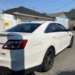 2013 Ford Taurus