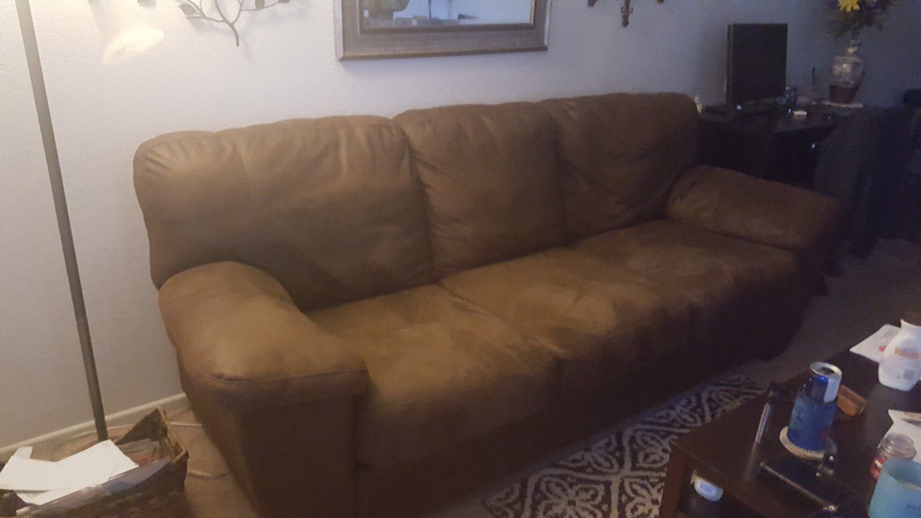 Couch good condition pick up only