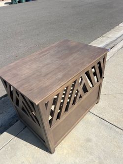 2’ x 3’ wooden dog crate