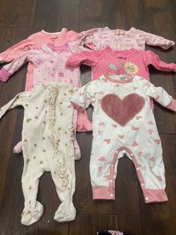 Lot of 6 girls sleepers pajamas rompers size 3-6 months #23