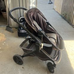 Graco modes nest stroller 3 in 1!!!!  Car seat for a newborn included 