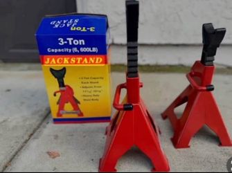 Jack stand New!!! 3 Tons 2 Inside The Box 