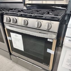 $849(MSRP$1799, Save $950) LG Gas Range Single Oven With SmoothTouch Glass and EasyClean