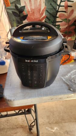 Instant Pot 6Qt RIO Chef Series 7-in-1 Multi-Cooker, Pressure Cooker, Slow Cook, & More, Black