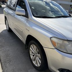 Toyota Highlander Hybrid