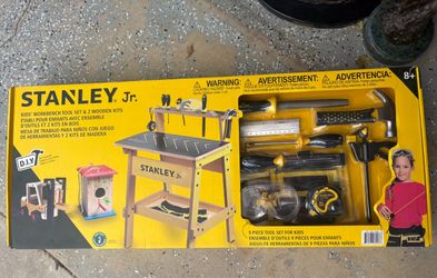 Stanley Jr. kids workbench set