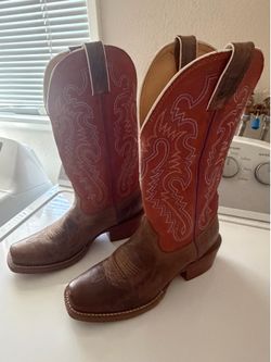 Cowboy Boots & Cowboy Hat