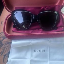 Gucci Sun Glasses Authentic Designer 