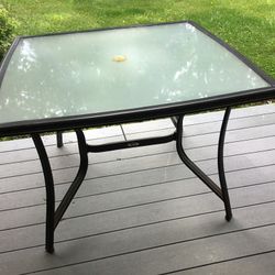 Square Umbrella Table With (4)