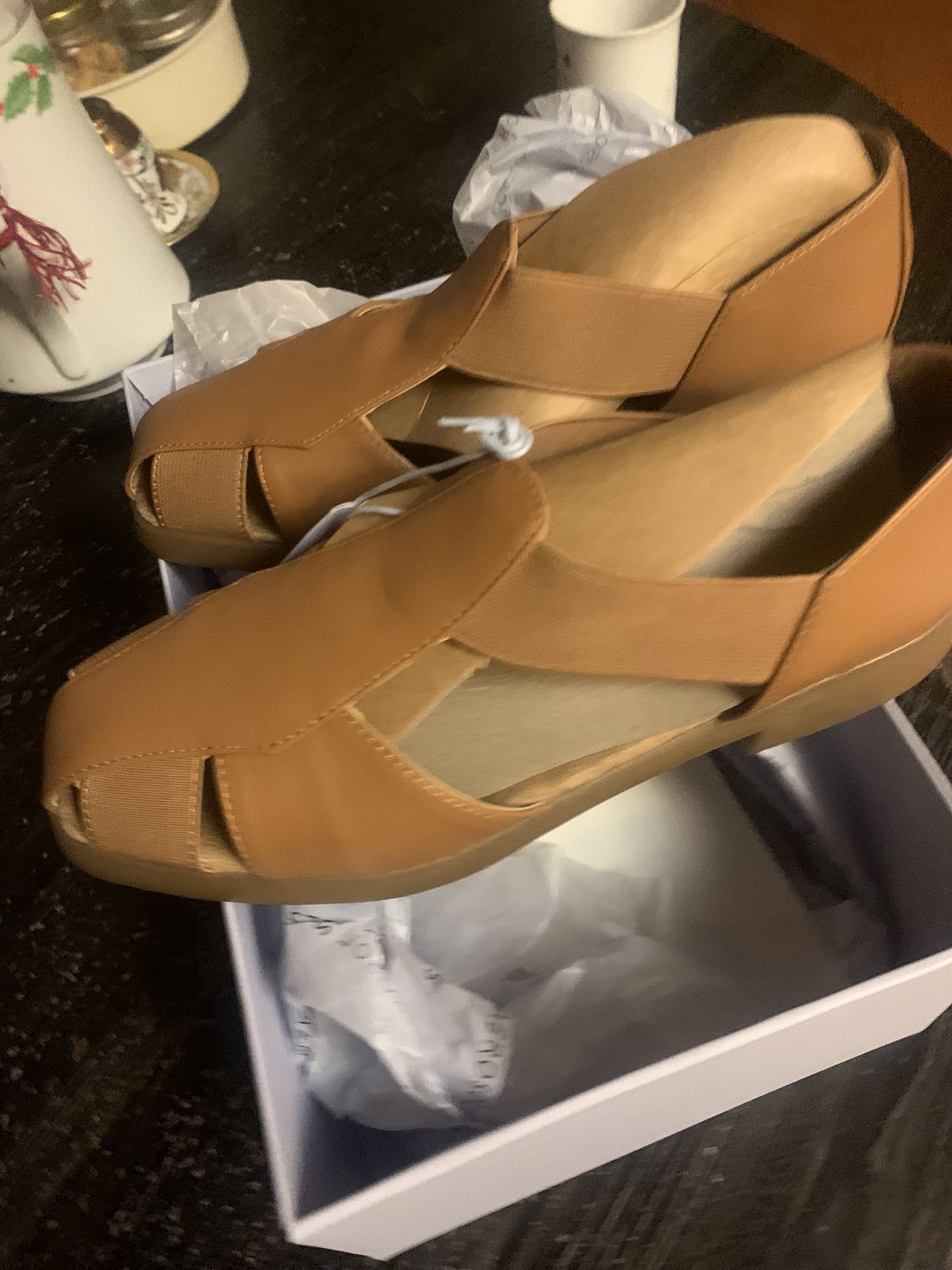 Aerosol women Comfortable Sandals