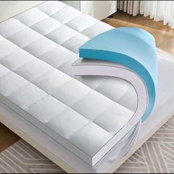 4 Inch Dual Layer Mattress Topper Queen Size(brand new in box)