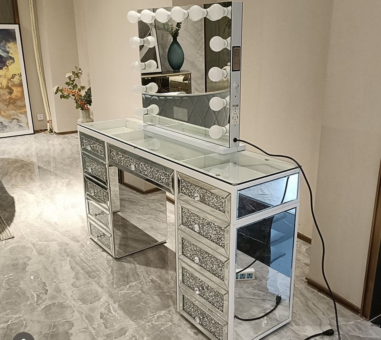 Smart Makeup Vanity