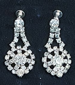 Vintage RHINESTONE EARRINGS w screw backs silver settings and clear stones. 5" W x 1.75" L