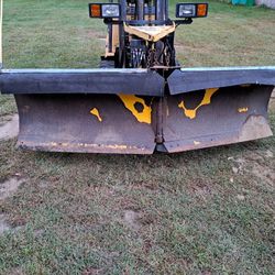 8.5 Fisher Fleet Flex V Plow