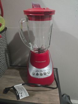 Hamilton Beach Wave Action Smoothie Blender, 48 oz Glass Jar 800 W 12-Function Countertop Blender for Kitchen, Red