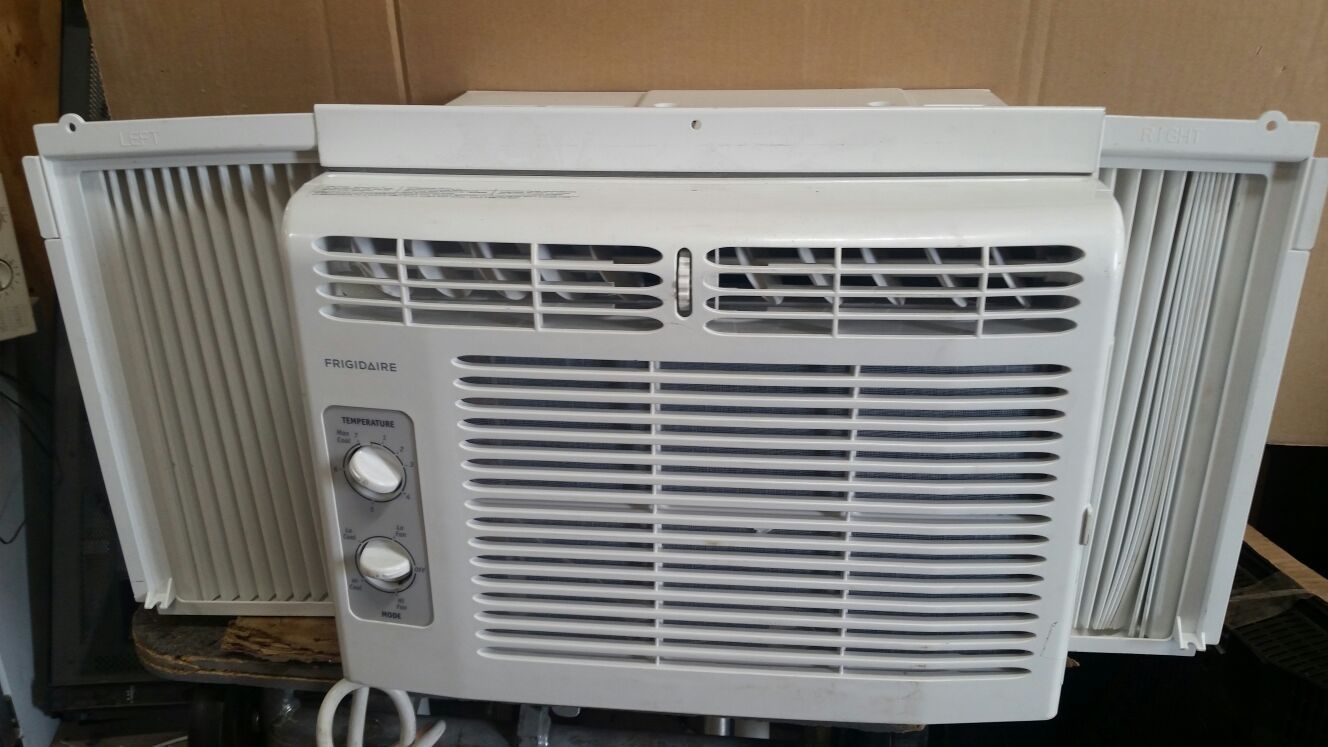Frigidaire air conditioner 5,000 btu