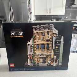 Police Station 10278 Lego modular building
