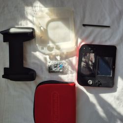 NINTENDO 2DS CONSOLE 