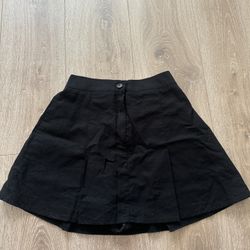 Black Pleated Miniskirt