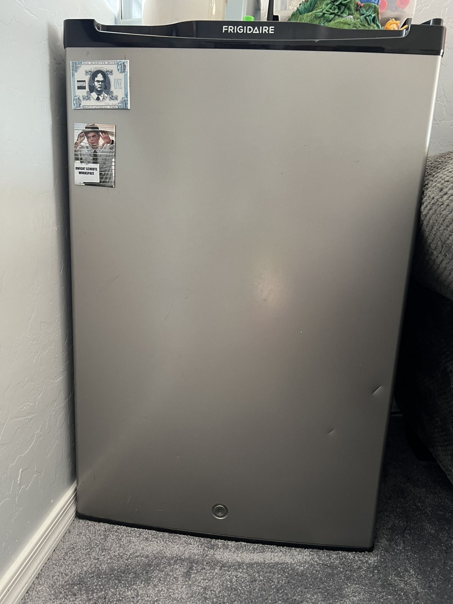 Frigidaire Mini fridge with Freezer