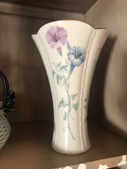 Lennox flower vase