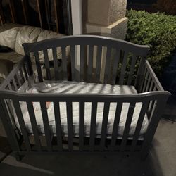 Free Baby Crib W/ Mattress 
