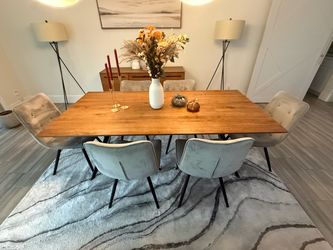 Beautiful Wood Dining Table with 6 Gray Chairs