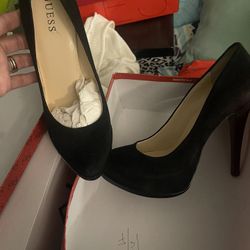 Beautiful Guess pumps