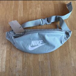New Nike Fanny Pack Crossbody Bag Jade Horizon Belt Hip Waist