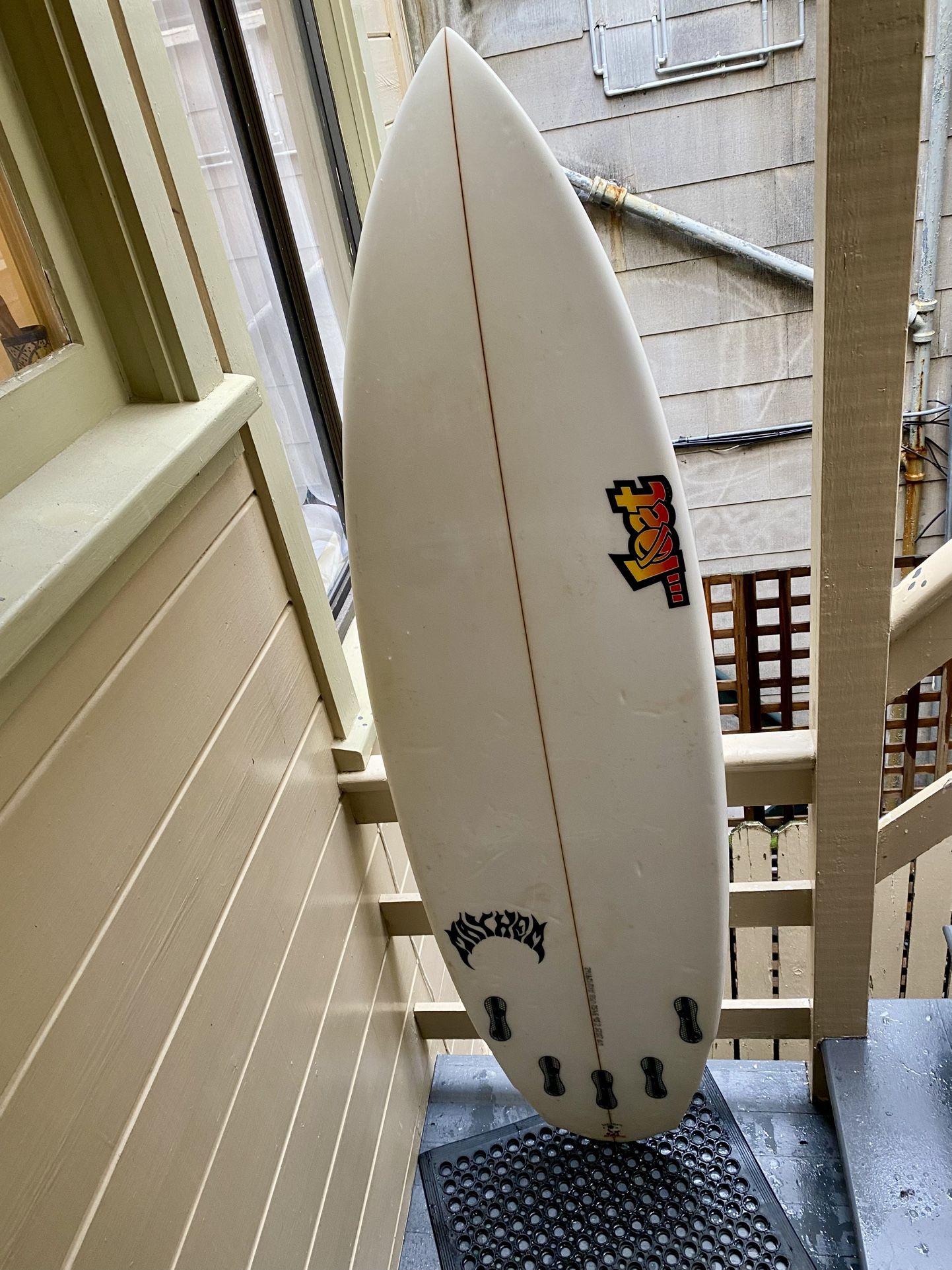 V3 Rocket Lost Surfboard 6’0 - 34.5L