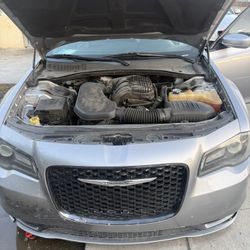 2018 Chrysler 300s V6