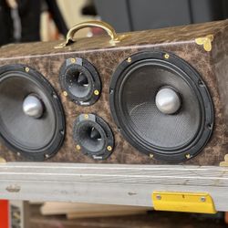 8" Bluetooth 1/2 Racks