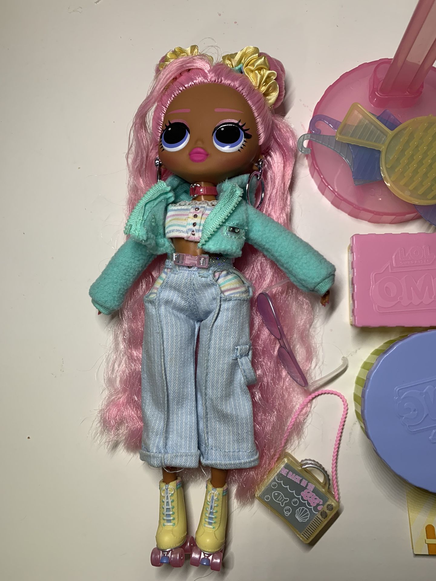 Lol Surprise OMG doll Sunshine Gurl