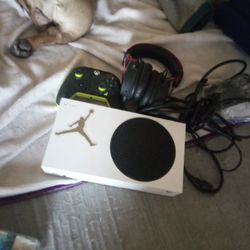 Full Bundle Xbox S 1 Tb 