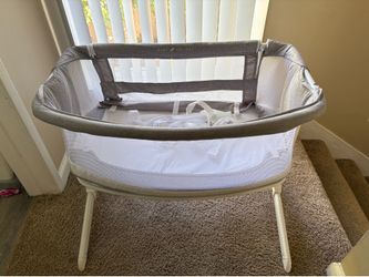 Baby Delight bedside bassinet