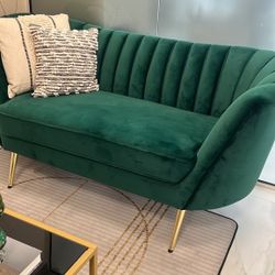 Green Sofa 