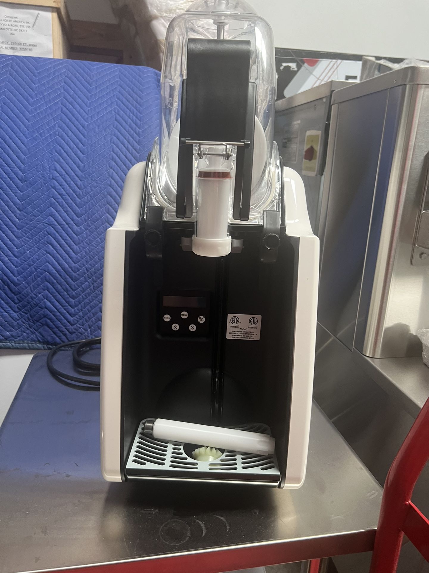 Elmeco QK1 Quickream 1 Gallon Self-Serve Soft Serve Ice Cream