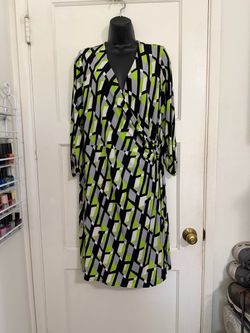 ✔️Alfani Geometric Wrap-Style Midi Dress in Lime, Black & White 💚