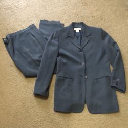 Chaus Sz 8P 2-pc Blue Silk Pant Suit 