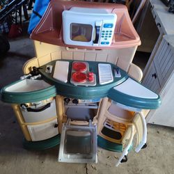 Play Kitchen Make Reasonable Offer