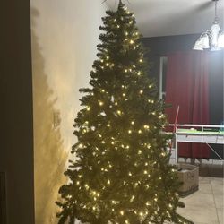 Christmas Tree With Built In Lights 