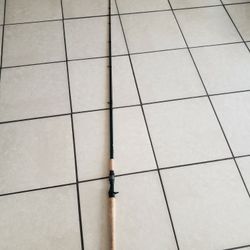 Shimano Crucial 7'10  1PC Baitcaster Fishing Rod