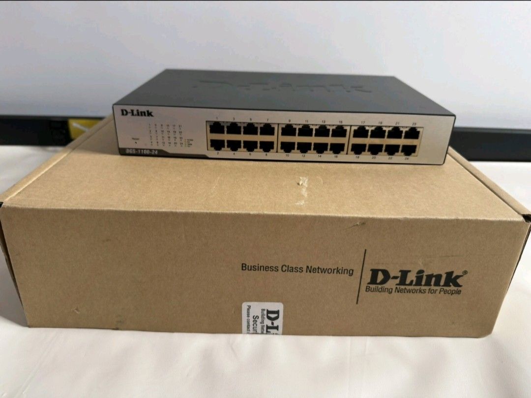 D Link 24 Port Smart managed Gigabit Ethernet Switch Dlink Rack Mountable