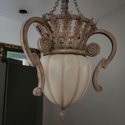 Chandelier 