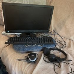 Monitor. Mouse, Keyboard, Headphone Set
