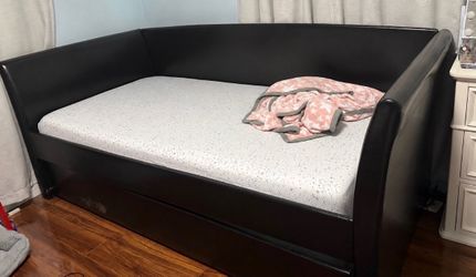 Twin bed with mattress
