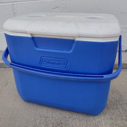 COLEMAN USA MADE 30 QT HARD BLUE COOLER