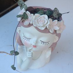 Flower Pot & String Of Heart 