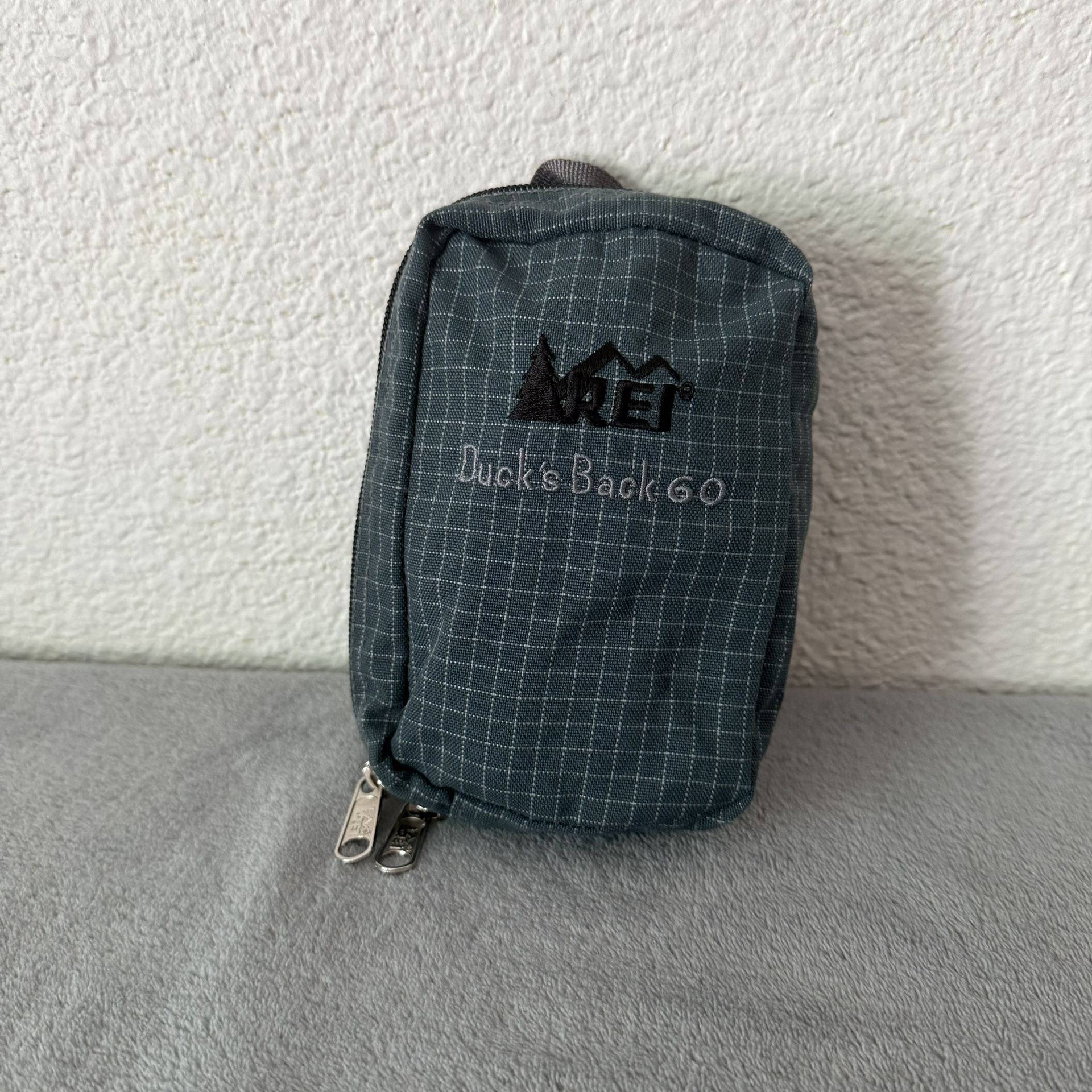 REI Duck's Back 60L BAG CASE ONLY Backpack Gray Rain Gear Cover Outdoor 